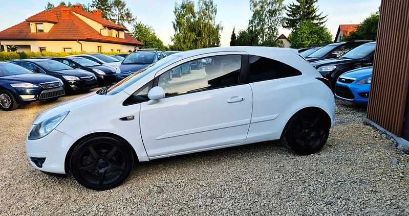 Opel Corsa cena 9999 przebieg: 214000, rok produkcji 2008 z Knyszyn małe 596